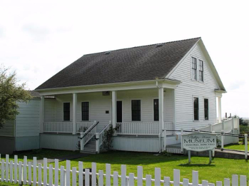 Phillips House Museum